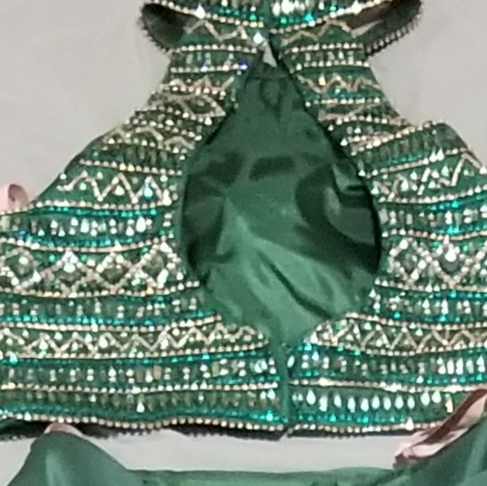 Prom Dress - Picture 2 of 4